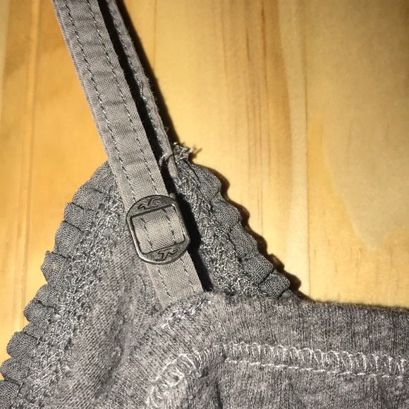 Hollister gray layered adjustable tank top - Picture 6 of 6
